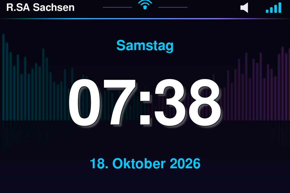 Große Uhr bei ausgeschaltetem Licht